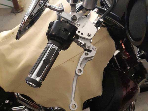 KLEVER-Harley-Davidson-TriGlide-1758796442182blobHarley-Davidson-TriGlide---Right-handed-dual-hydraulic-brake KLEVER-Harley-Davidson-TriGlide-1758796442182blobHarley-Davidson-TriGlide---Right-handed-dual-hydraulic-brake